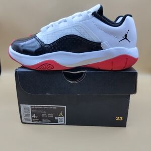 Nike Air Jordan 11 CMFT Low GS Youth Kids Shoes Size 4Y White Black Red New